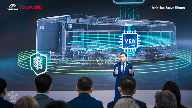 Yutong presenta la tecnología Long-Life para vehículos eléctricos en Busworld Europe 2025 y obtiene siete importantes premios
