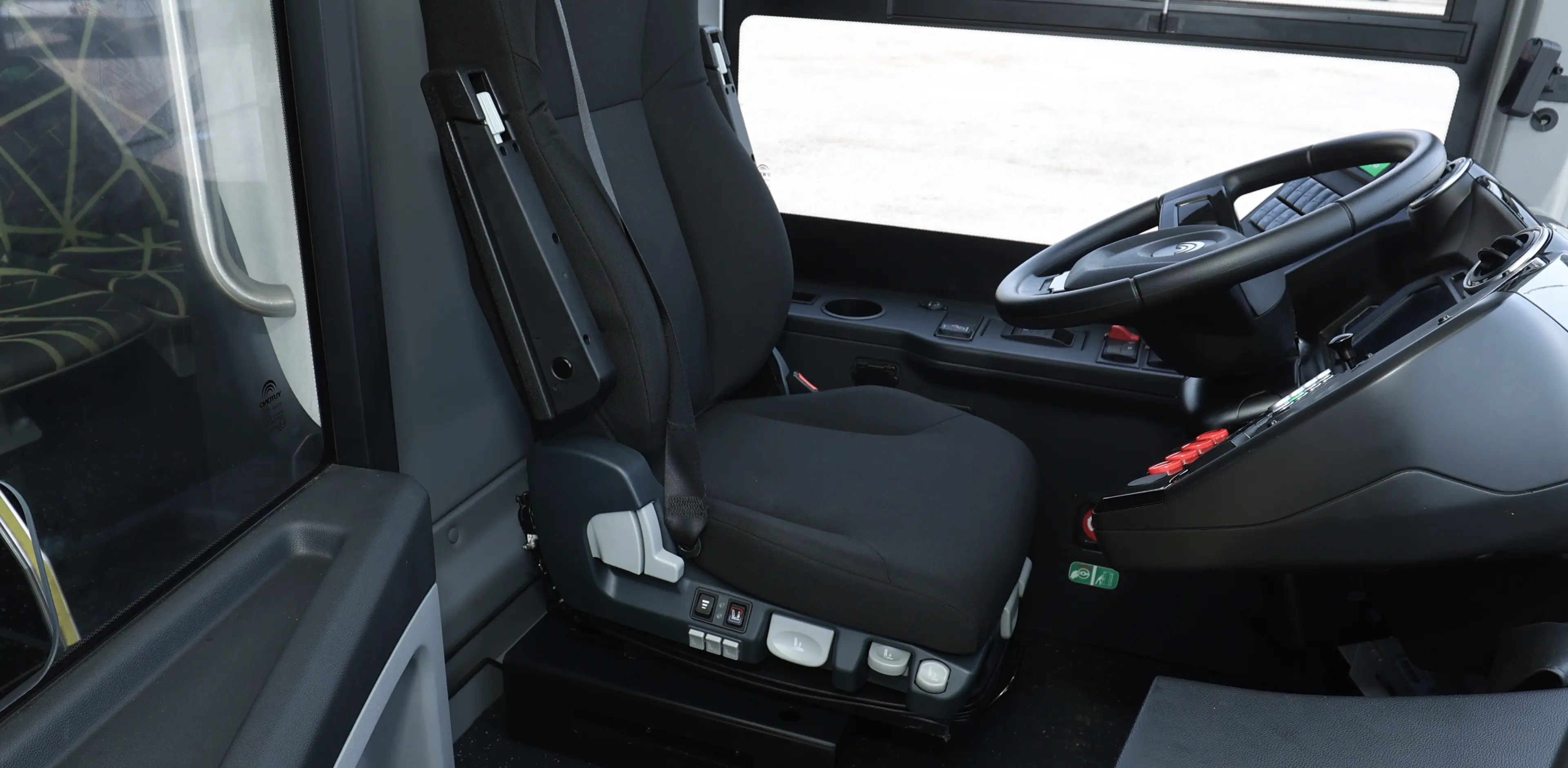 Asiento del conductor con suspensión neumática completa