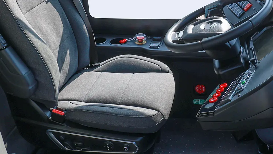 Asiento del conductor con suspensión neumática completa