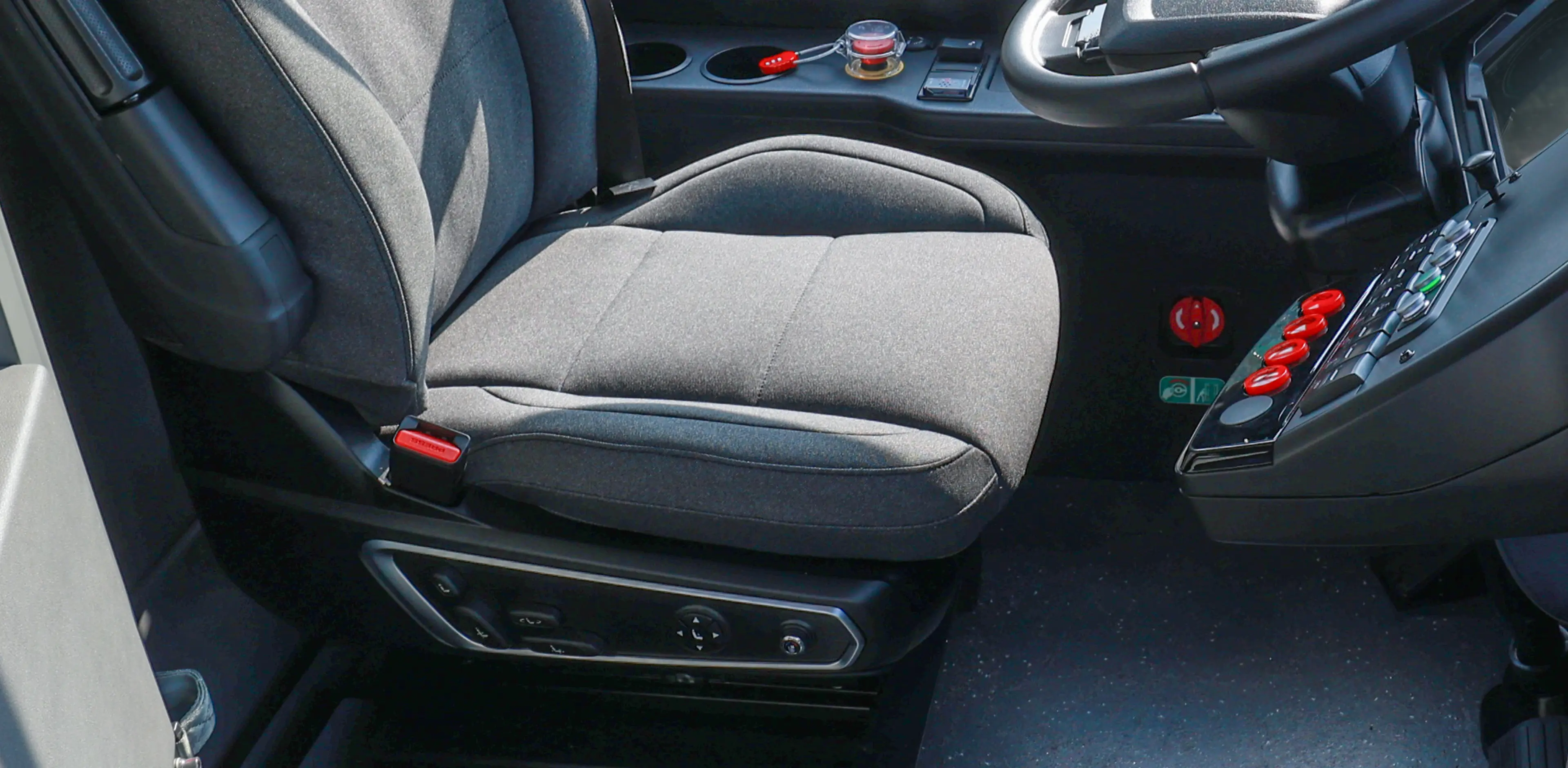 Asiento del conductor con suspensión neumática completa