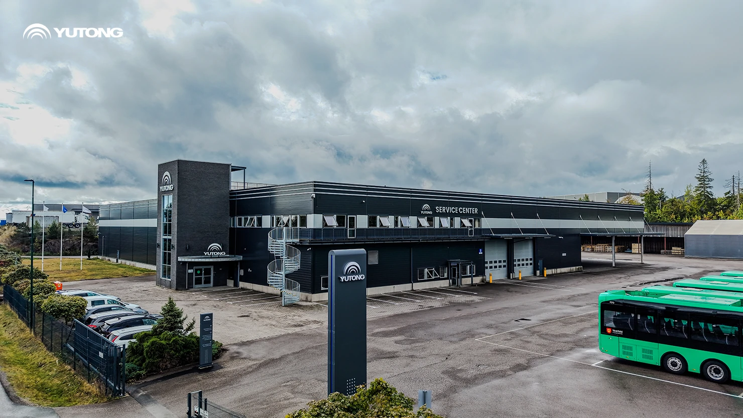 Yutong inaugura su primer centro de servicio integral en Europa Yutong inaugura su primer centro de servicio integral en Europa