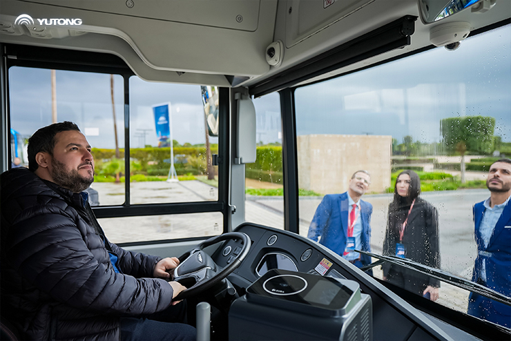 723 autobuses Yutong proporcionan transporte de primera calidad para el torneo internacional de fútbol africano